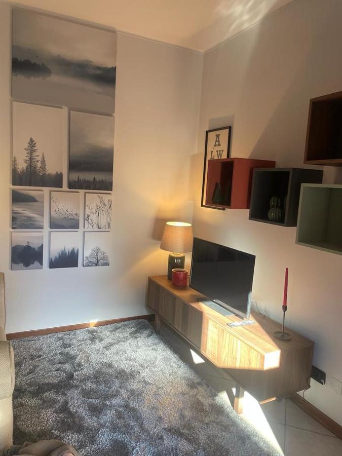 Mille4 Apartment โนวารา ภายนอก รูปภาพ
